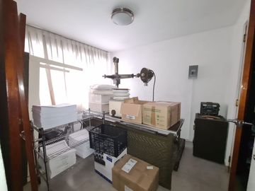 SE VENDE CASA CON USO DE SUELO COMERCIAL COLONIA AGRICULTURA TACUBA MIGUEL HIDALGO.