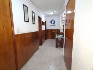 SE VENDE CASA CON USO DE SUELO COMERCIAL COLONIA AGRICULTURA TACUBA MIGUEL HIDALGO.