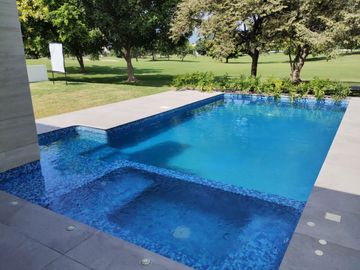 Casa Nueva En Venta Con Recámara En Planta Baja En Paraíso Country Club