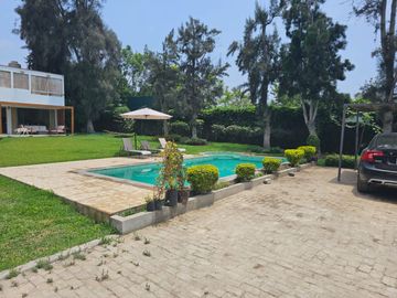 ESPECTACULAR CASA DE CAMPO EN PACHACAMAC