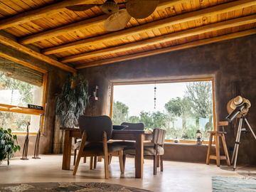 Increíble casa en el corazón de Mendoza, ideal turismo o vivienda - 4 ha y 480 m2 cubiertos