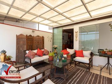 VENTA DPARTAMENTO DUPLEX EN ESQUINA EN SURCO CON VISTA A CASUARINAS