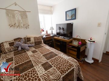VENTA DPARTAMENTO DUPLEX EN ESQUINA EN SURCO CON VISTA A CASUARINAS