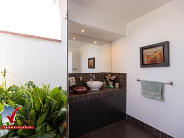 VENTA DPARTAMENTO DUPLEX EN ESQUINA EN SURCO CON VISTA A CASUARINAS