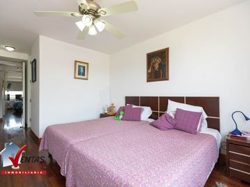 VENTA DPARTAMENTO DUPLEX EN ESQUINA EN SURCO CON VISTA A CASUARINAS
