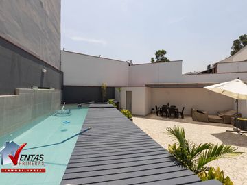 VENTA DPARTAMENTO DUPLEX EN ESQUINA EN SURCO CON VISTA A CASUARINAS