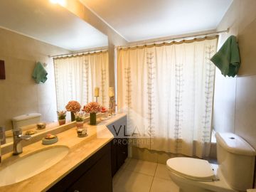 Excelente casa en condominio, gran terreno, seguridad 24/7
