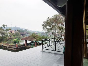 Sewa Villa di Puncak Sebelum Kota Bunga Hanjawar View Danau