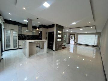 Casas en Venta en Cuenca Ecuador sector Ricaurte