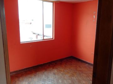 Vendo casa 172 M2 de construcción, urbanización privada, sector La Merced