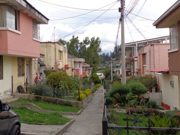 Vendo casa 172 M2 de construcción, urbanización privada, sector La Merced