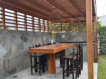 Linda casa,  iluminada y con buena distribución en condominio de 5 casas  🏠💙