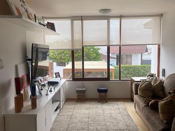 Linda casa,  iluminada y con buena distribución en condominio de 5 casas  🏠💙