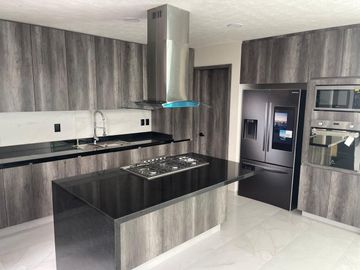 Hermosa casa moderna en venta en Metepec.
