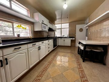 VENTA DE CASA ACATITA DE BAJAN