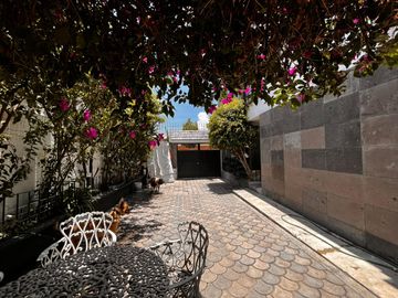 VENTA DE CASA ACATITA DE BAJAN