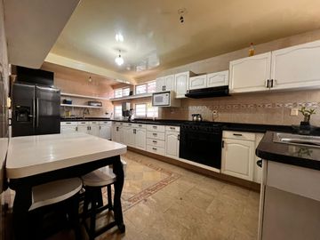 VENTA DE CASA ACATITA DE BAJAN
