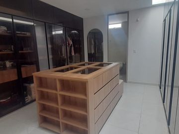 VENDEMOS ESPECTACULAR CASA LA GAITANA NEIVA