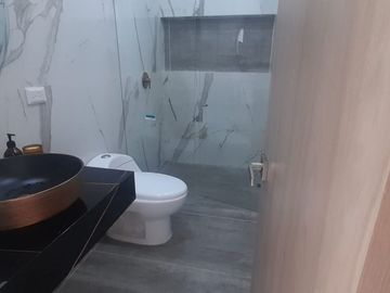 VENDEMOS ESPECTACULAR CASA LA GAITANA NEIVA