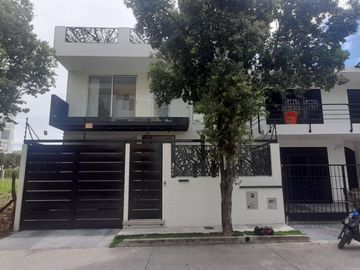 VENDEMOS ESPECTACULAR CASA LA GAITANA NEIVA