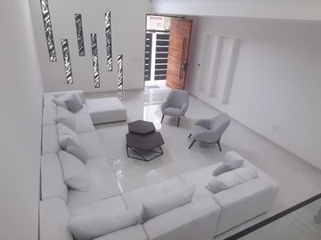VENDEMOS ESPECTACULAR CASA LA GAITANA NEIVA