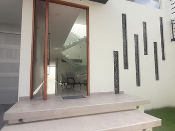 VENDEMOS ESPECTACULAR CASA LA GAITANA NEIVA