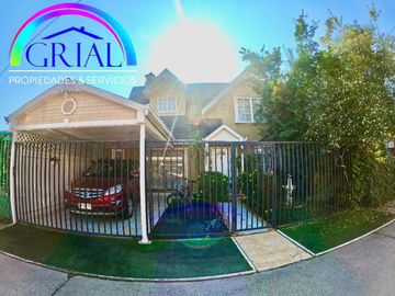 Se Vende Casa Tipo Chalet en el Bosque