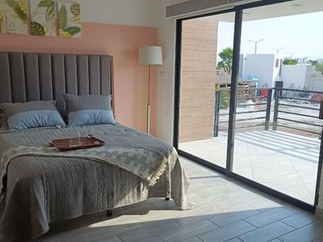 CASA EN VENTA CON ALBERCA EN XOCHITEPEC, MORELOS