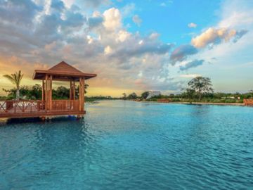 Departamento con cuarto de lavado y amenidades en residencial con campo de golf en Yucatan Country Club.