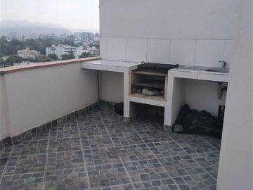 Departamento en Surquillo Barrio Medico Terraza Vista a Parque Interior