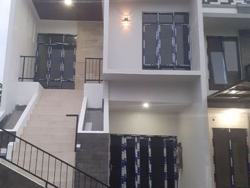 Rumah Mtr BSD Serpong, Baru 2 LANTAI, Mewah Harga Murah, Townhouse Syariah di Tangerang, Jual Dijual