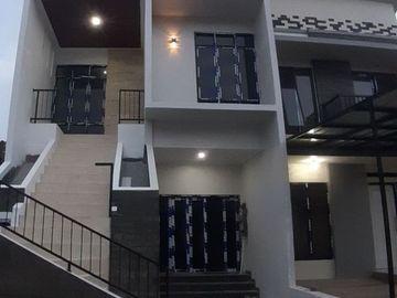 Rumah Mtr BSD Serpong, Baru 2 LANTAI, Mewah Harga Murah, Townhouse Syariah di Tangerang, Jual Dijual