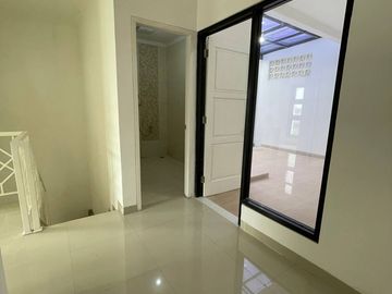 Rumah Mtr BSD Serpong, Baru 2 LANTAI, Mewah Harga Murah, Townhouse Syariah di Tangerang, Jual Dijual