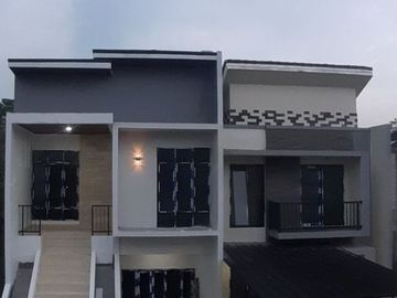 Rumah Mtr BSD Serpong, Baru 2 LANTAI, Mewah Harga Murah, Townhouse Syariah di Tangerang, Jual Dijual