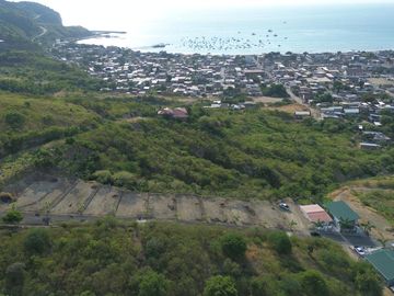 Lotes en Venta Puerto López – Manabí Vista al Mar / Lots for Sale Puerto López – Manabí Ocean View