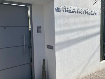 CASA EN LOMAS DE QUERETARO JUNTO AL CAMPESTRE