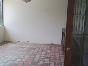 Enorme JARDIN, casa espectacular con bungalow en Chamilpa. Muy bien ubicada