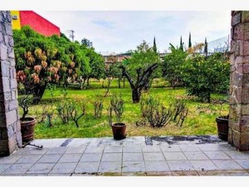 Enorme JARDIN, casa espectacular con bungalow en Chamilpa. Muy bien ubicada