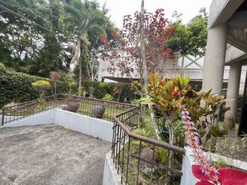 Tagaytay Country Homes | Well Maintained Four Bedroom 4BR House and Lot for Sale in Tagaytay, Cavite