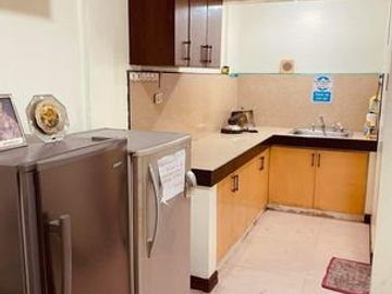 3BR House and lot for Rent/Sale at Makati