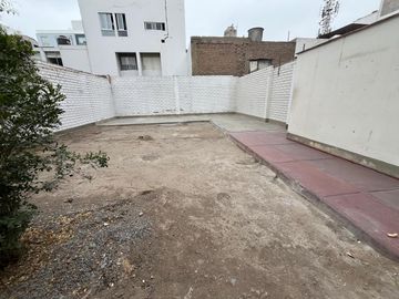 Venta De Casa De 2 Pisos En Surquillo Esperando Por Ti