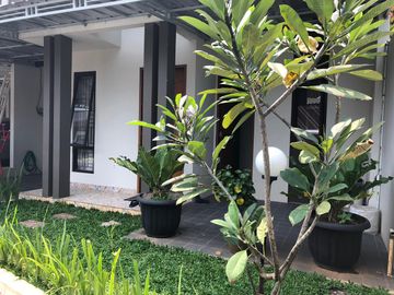 Rumah Dalam Cluster Area Pancoran Mas Depok Dekat Pintu Tol Desari