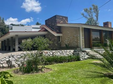 VENTA DE CASA EN BOSQUES DE LA CALERA