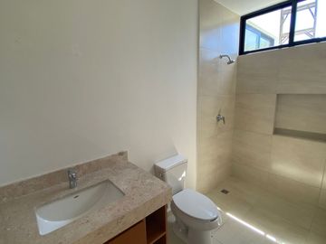 Hermosa casa en venta de un piso con alberca ubicada al norte de Mérida