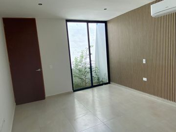 Hermosa casa en venta de un piso con alberca ubicada al norte de Mérida