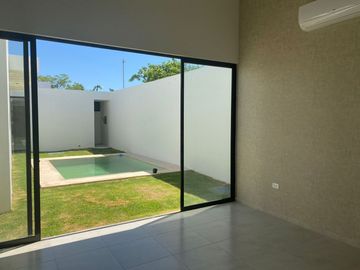 Hermosa casa en venta de un piso con alberca ubicada al norte de Mérida