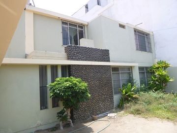 VENTA DE CASA COMO TERRENO EN SAN MIGUEL