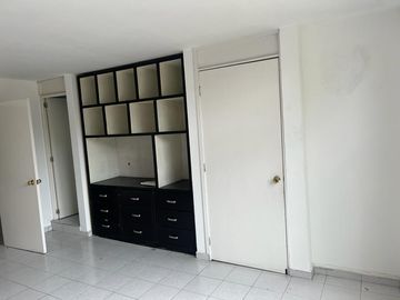 Venta de Casa con Local Comercial en Venta en Camelinas