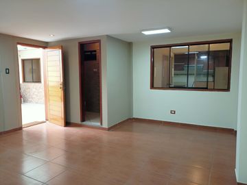 VENTA DE CASA EN SAN JUAN DE MIRAFLORES