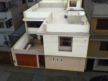 VENTA DE CASA EN SAN JUAN DE MIRAFLORES